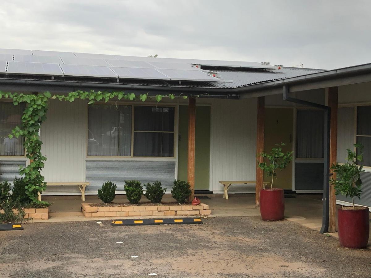 Memphis Motor Inn Parkes Extérieur photo