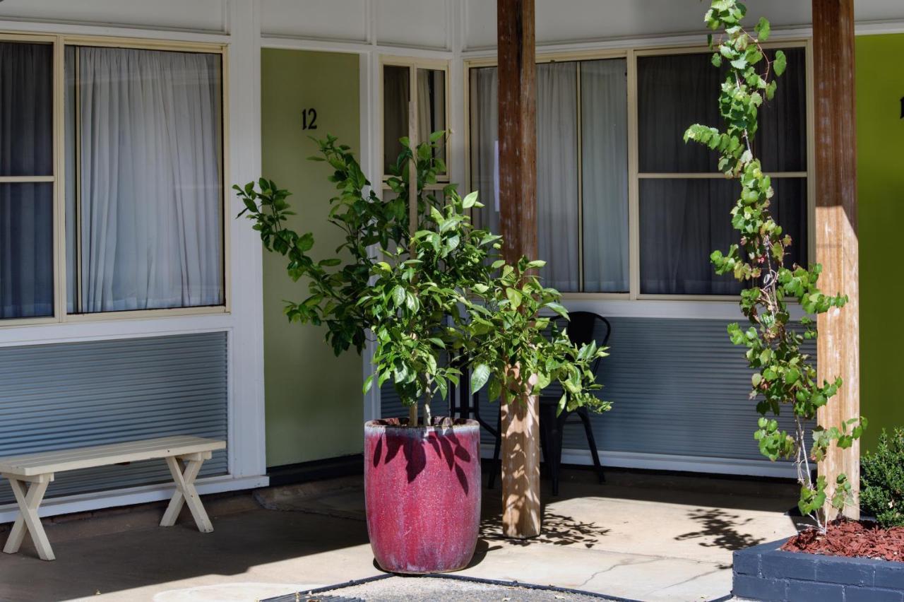 Memphis Motor Inn Parkes Extérieur photo